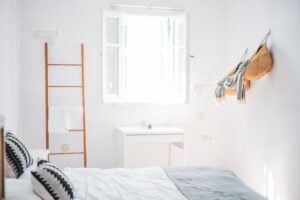 If left untreated, summertime mold damage can cause serious structural damage. You need to contact a mold damage company for help.